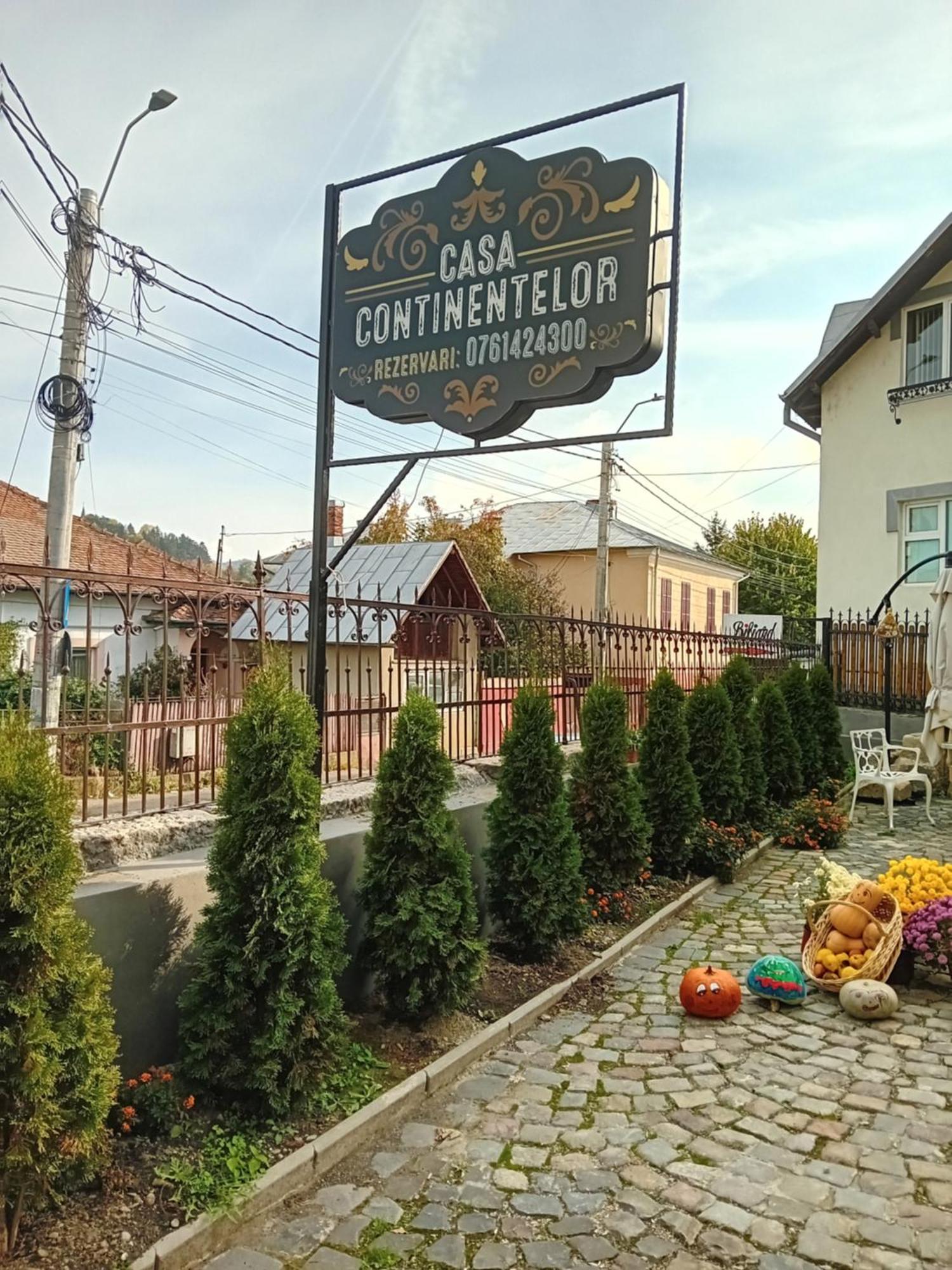 Casa Continentelor Hotel Campulung Exterior photo